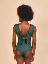 Lataa kuva gallerian katseluohjelmaan, Model Back: Uv Line Badeanzug Mirela Green Cactus Black Upf50+