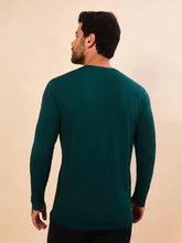Lataa kuva gallerian katseluohjelmaan, Model Back: Uv Line Rashguard Longsleeve Masc New Fit Petroleo Upf50+