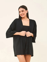Lataa kuva gallerian katseluohjelmaan, Model Front: Uv Line Kaftans/Cover-Ups Kimono Color Black Upf50+
