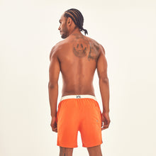 Lataa kuva gallerian katseluohjelmaan, Model Back: Uv Line Bermuda-Shorts Shorts Boxer Orange Upf50+