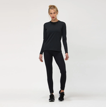 Lataa kuva gallerian katseluohjelmaan, Model Front: Uv Line Rashguard Uvpro Br Ml Preto Fem
