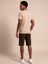 Lataa kuva gallerian katseluohjelmaan, Model Back: Uv Line T-Shirts Für Herren T-Shirt New Fit Masc Sand Upf50+
