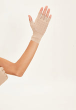 Lataa kuva gallerian katseluohjelmaan, Image 02: Uv Line Handschuhe Short Gloves Anti-Aging Uni Chocolate Upf50+
