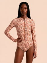 Lataa kuva gallerian katseluohjelmaan, Gallery: Uv Line Badeanzug Long Sleeve Swimsuit Macae Tie Dye Pitanga Upf50+
