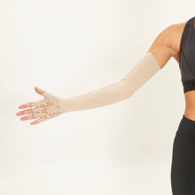 Lataa kuva gallerian katseluohjelmaan, Image 05: Uv Line Handschuhe Extra Long Gloves Uni Chocolate Upf50+
