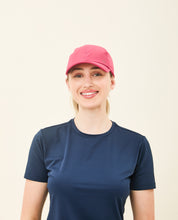 Lataa kuva gallerian katseluohjelmaan, Beach Tennis Cap Fuchsia UPF50+
