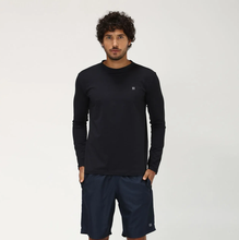Lataa kuva gallerian katseluohjelmaan, Model Front: Uv Line Rashguard Longsleeve Uvpro Preto

