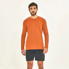Lataa kuva gallerian katseluohjelmaan, Model Front: Uv Line T-Shirts Für Herren Longsleeve Sport Fit Caramelo
