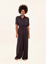 Lataa kuva gallerian katseluohjelmaan, Model Front: Uv Line Strandhosen Pantalona Preto Upf50+

