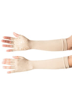 Lataa kuva gallerian katseluohjelmaan, Model Front: Uv Line Handschuhe Long Gloves Uni Chocolate Upf50+
