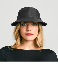 Lataa kuva gallerian katseluohjelmaan, Model Front: Uv Line Mützen Visor Nice Fem Black Upf50+
