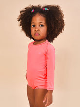Lataa kuva gallerian katseluohjelmaan, Image 03: Uv Line Baby-Bademode Baby Longsleeve Swimsuit Coral Upf50+
