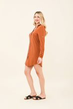 Lataa kuva gallerian katseluohjelmaan, Image 02: Uv Line Hemdblusenkleid Shirtdress Copenhagen Caramelo Upf50+
