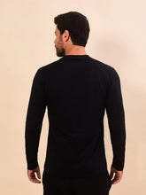 Lataa kuva gallerian katseluohjelmaan, Model Back: Uv Line Rashguard Longsleeve Skin Infratherm Masc Preto Upf50+
