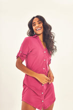 Lataa kuva gallerian katseluohjelmaan, Image 04: Uv Line Hemdblusenkleid Shirtdress Copenhagen Fem Fucsia Upf50+
