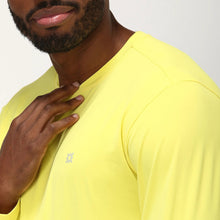 Lataa kuva gallerian katseluohjelmaan, Image 04: Uv Line Rashguard Longsleeve Uvpro Masc Yellow Upf50+
