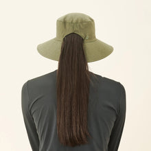 Lataa kuva gallerian katseluohjelmaan, Model Back: Uv Line Eimerhut Hat California Nac Fem Green Militar Upf50+
