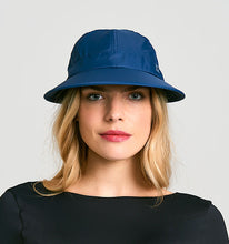 Lataa kuva gallerian katseluohjelmaan, Model Front: Uv Line Mützen Visor Nice Fem Navy Blue Upf50+
