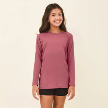 Lataa kuva gallerian katseluohjelmaan, Model Front: Uv Line Rashguard Longsleeve Uvpro Kids Malva Upf50+
