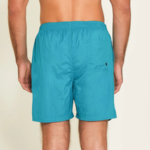 Lataa kuva gallerian katseluohjelmaan, Model Back: Uv Line Bermuda-Shorts Short Lucca Petroleo Upf50+
