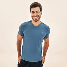 Lataa kuva gallerian katseluohjelmaan, Model Front: Uv Line T-Shirts Für Herren T-Shirt Sport Fit Aco
