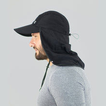 Lataa kuva gallerian katseluohjelmaan, Model Back: Uv Line Legionärshut Neck Cap Africa 2021 Masc Black Upf50+
