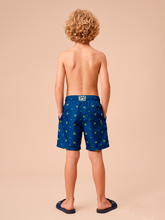 Lataa kuva gallerian katseluohjelmaan, Model Back: Uv Line Jungen-Badehose Shorts Acqua Kids Pirates Fun Upf50+
