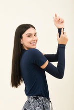 Lataa kuva gallerian katseluohjelmaan, Gallery: Uv Line Handschuhe Sun-Protection Sleeve Navy Upf50+
