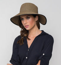 Lataa kuva gallerian katseluohjelmaan, Model Front: Uv Line Schlapphut Hat Santorini Imp Fem Mescla Upf50+
