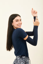 Lataa kuva gallerian katseluohjelmaan, Sun-Protection Sleeve Navy UPF50+
