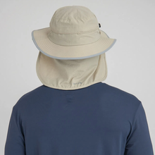 Lataa kuva gallerian katseluohjelmaan, Model Back: Uv Line Legionärshut Chapeu Kansas Nac Areia/Cinza
