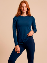 Lataa kuva gallerian katseluohjelmaan, Gallery: Uv Line Rashguard Longsleeve Uvpro Fem Cobalt Upf50+
