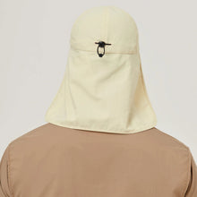 Lataa kuva gallerian katseluohjelmaan, Model Back: Uv Line Legionärshut Neck Cap Africa 2021 Masc Sand Upf50+
