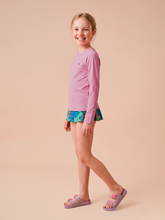 Lataa kuva gallerian katseluohjelmaan, Image 03: Uv Line Rashguard Longsleeve Uvpro Kids Rose Upf50+
