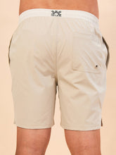 Lataa kuva gallerian katseluohjelmaan, Model Back: Uv Line Bermuda-Shorts Shorts Acqua Boxer Areia Upf50+
