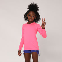 Lataa kuva gallerian katseluohjelmaan, Model Front: Uv Line Rashguard Camiseta Uvlight Pink Fluor Spf50+
