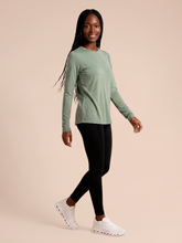 Lataa kuva gallerian katseluohjelmaan, Image 03: Uv Line Rashguard Longsleeve Fem New Fit Mix Grey Upf50+

