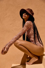 Lataa kuva gallerian katseluohjelmaan, Image 06: Uv Line Badeanzug Long Sleeve Swimsuit Macae Tie Dye Pitanga Upf50+
