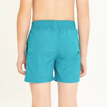 Lataa kuva gallerian katseluohjelmaan, Model Back: Uv Line Jungen-Badehose Short Aqua Lucca Petroleo Upf50+
