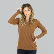 Lataa kuva gallerian katseluohjelmaan, Model Front: Uv Line Fitness-Top Sport Fit Fem Ml Amarelo Msc Upf50+

