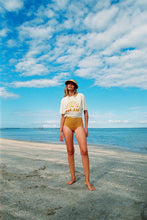 Lataa kuva gallerian katseluohjelmaan, Image 09: Uv Line Fitness-Top T-Shirt Solar Off White Upf50+
